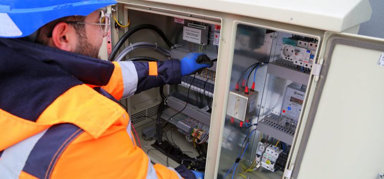 Jak działa całodobowe pogotowie elektryczne? Jak działa całodobowe pogotowie elektryczne?