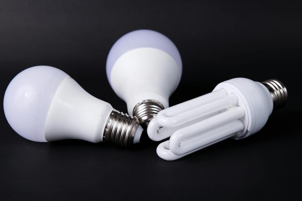 Oświetlenie LED a zużycie energii i roczne oszczędności