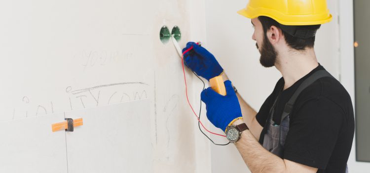 Instalacja aluminiowa w bloku z wielkiej płyty – naprawiać czy wymieniać? Instalacja aluminiowa w bloku z wielkiej płyty – naprawiać czy wymieniać?